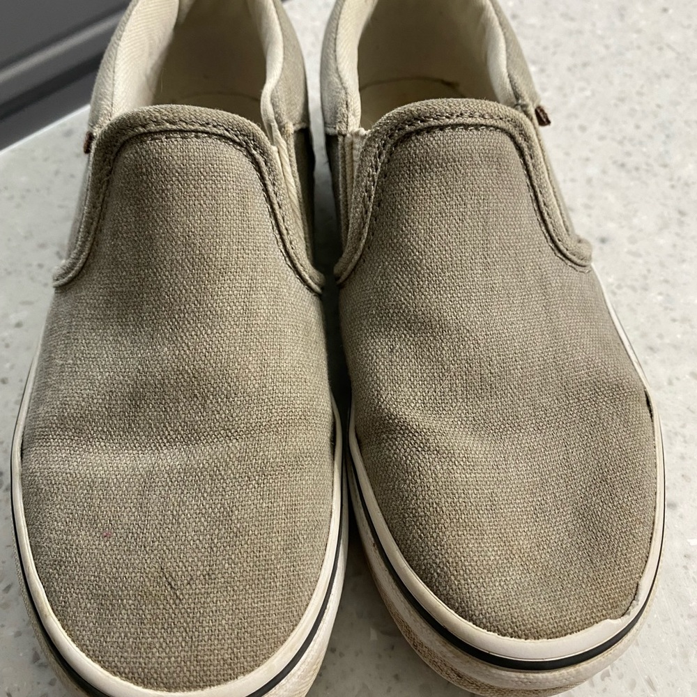 VANS kids slip on.  Gray
